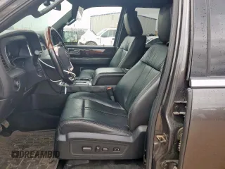 2016 Lincoln Navigator Reserve z VIN 5LMJJ2LTXGEL10472, wystawiony jako Copart lot #58482645 z przebiegiem 149 124 mil mil oraz Szkoda całkowita • Salvage title. Historia ofert i sprzedaży dostępna na DreamBid. Obrazek 7.