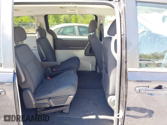 2010 Dodge Grand Caravan SE with VIN 2D4RN4DE9AR207728, listed as a IAAI auction lot 42132870 with 145,807 mi miles and . Bid and sale history available at DreamBid. Image 8.