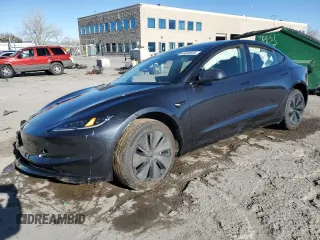 2025 Tesla Model 3 Long Range with VIN 5YJ3E1EA2SF932453, listed as a Copart auction lot 46695905 with 1,673 mi miles and Salvage Title. Bid and sale history available at carsss.com. Image 1.