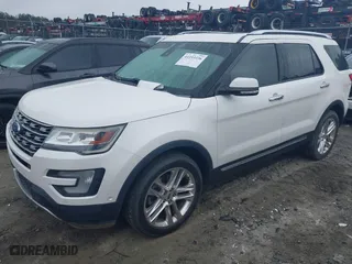 2016 Ford Explorer Limited with VIN 1FM5K8FH1GGC03374, listed as a IAAI auction lot 41193336 with 124,853 mi miles. Bid and sale history available at carsss.com. Image 17.
