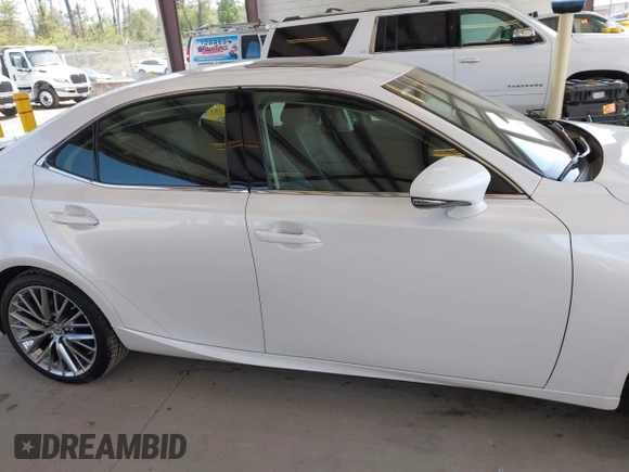 2017 Lexus IS 200t с VIN JTHBA1D20H5051700, выставлен на аукционе IAAI как лот 42485500 с пробегом 43 364 миль миль и . История ставок и продаж доступна на DreamBid. Изображение 13.