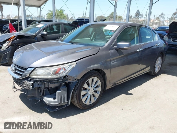 2013 Honda Accord Touring with VIN 1HGCR3F97DA046789, listed as a IAAI auction lot 42321930 with 185,784 mi miles and . Bid and sale history available at DreamBid. Image 18.