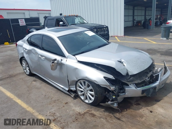 2010 Lexus IS 250 z VIN JTHCF5C28A5037029, wystawiony jako IAAI lot #42251276 z przebiegiem 195 658 mil mil oraz . Historia ofert i sprzedaży dostępna na DreamBid. Obrazek 1.
