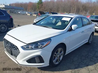 2019 Hyundai Sonata Sport with VIN 5NPE34AF0KH737194, listed as a IAAI auction lot 41898277 with 72,142 mi miles. Bid and sale history available at carsss.com. Image 17.