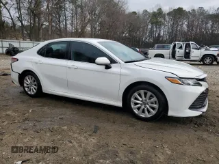 2020 Toyota Camry LE with VIN 4T1C11AK0LU889763, listed as a Copart auction lot 43475175 with 59,186 mi miles and Salvage Title. Bid and sale history available at carsss.com. Image 4.