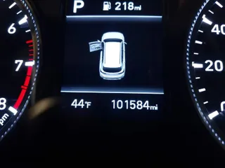 2019 Hyundai Santa Fe SE with VIN 5NMS2CAD4KH120957, listed as a IAAI auction lot 41937085 with 101,584 mi miles. Bid and sale history available at carsss.com. Image 16.