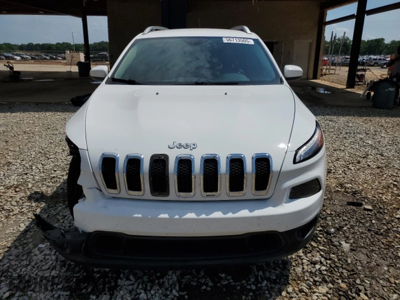 2018 Jeep Cherokee Latitude Plus with VIN 1C4PJLLB4JD540617, listed as a Copart auction lot 56713505 with 125,249 mi miles and Salvage title. Bid and sale history available at DreamBid. Image 5.