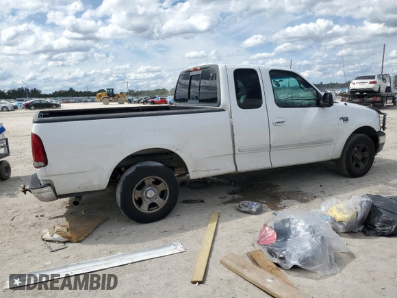 2000 Ford F-150 XL with VIN 1FTRX17L4YNA81687, listed as a Copart auction lot 46996675 with 0 mi miles and Salvage Title. Bid and sale history available at carsss.com. Image 3.