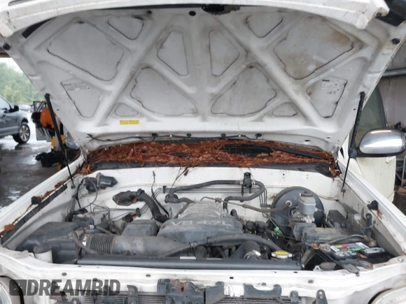 2004 Toyota Tundra SR5 with VIN 5TBET34104S449501, listed as a IAAI auction lot 42193999 with 278,818 mi miles and . Bid and sale history available at DreamBid. Image 10.