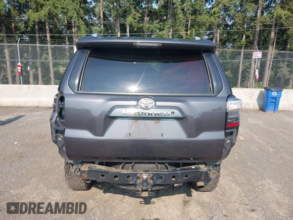 2018 Toyota 4Runner SR5 z VIN JTEBU5JR7J5490718, wystawiony jako IAAI lot #42551721 z przebiegiem 111 237 mil mil oraz . Historia ofert i sprzedaży dostępna na DreamBid. Obrazek 17.