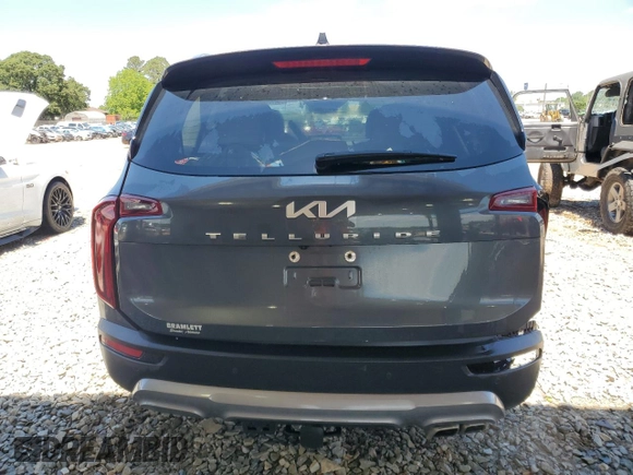 2022 Kia Telluride EX with VIN 5XYP34HC5NG299630, listed as a Copart auction lot 55472225 with 33,322 mi miles and Salvage title. Bid and sale history available at DreamBid. Image 6.