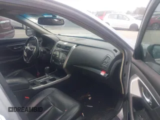 2013 Nissan Altima SL with VIN 1N4BL3AP5DC117077, listed as a IAAI auction lot 40982046 with 141,962 mi miles and . Bid and sale history available at DreamBid. Image 5.