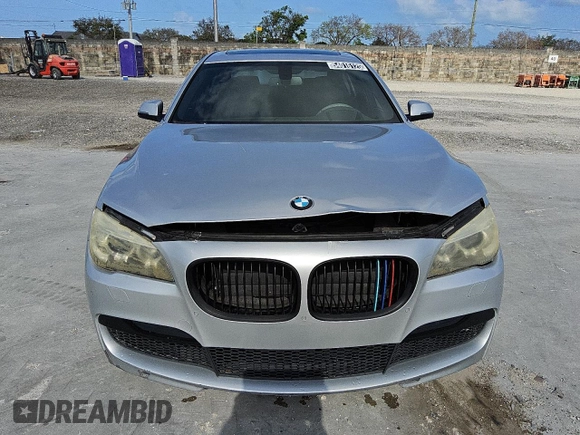 2013 BMW 7 Series 740Li with VIN WBAYE4C51DD137026, listed as a Copart auction lot 54016125 with 131,879 mi miles and Clean title. Bid and sale history available at DreamBid. Image 5.