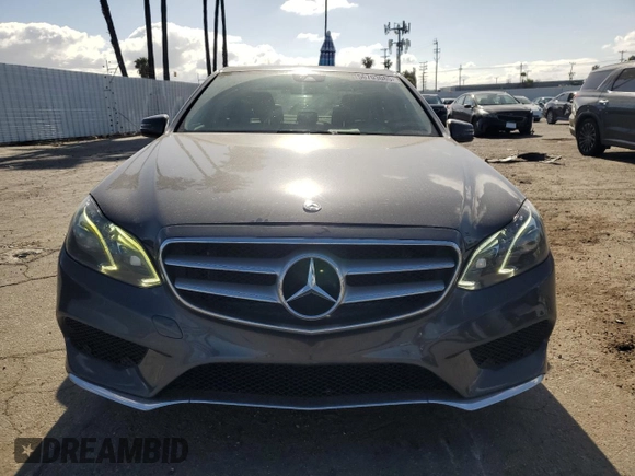 2014 Mercedes-Benz E 350 Sport z VIN WDDHF5KB2EA896323, wystawiony jako Copart lot #56703085 z przebiegiem 125 173 mil mil oraz Szkoda całkowita • Salvage title. Historia ofert i sprzedaży dostępna na DreamBid. Obrazek 5.