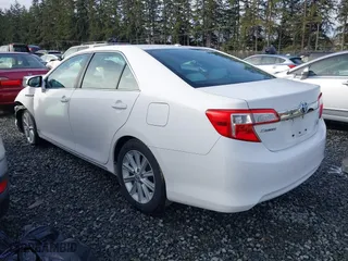 2013 Toyota Camry Hybrid LE with VIN 4T1BD1FK5DU072074, listed as a IAAI auction lot 41625291 with 1 mi miles. Bid and sale history available at carsss.com. Image 3.