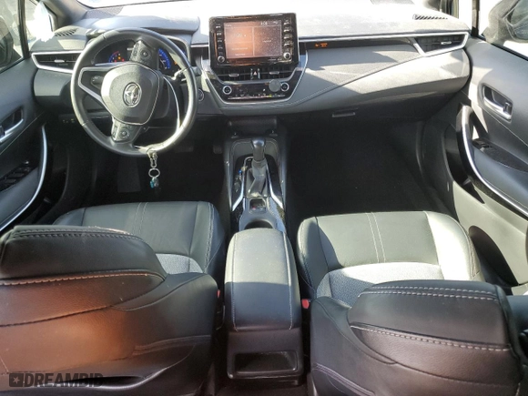 2021 Toyota Corolla Hatchback XSE with VIN JTNC4MBEXM3137464, listed as a Copart auction lot 44084395 with 39,569 mi miles and Salvage Title. Bid and sale history available at carsss.com. Image 8.