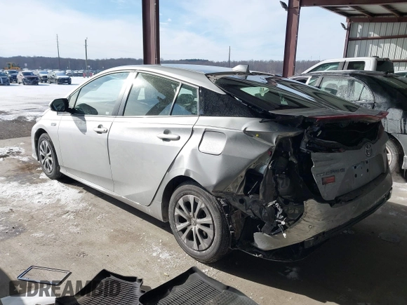 2022 Toyota Prius LE with VIN JTDKAMFP1N3206421, listed as a IAAI auction lot 41387968 with 41,700 mi miles and . Bid and sale history available at DreamBid. Image 3.