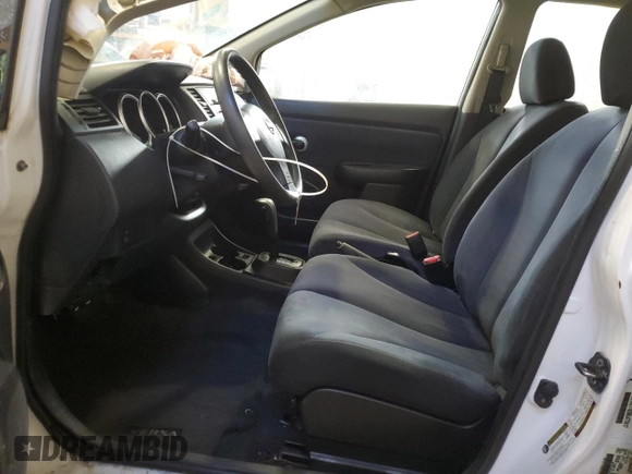 2009 Nissan Versa 1.6 with VIN 3N1CC11E59L477417, listed as a Copart auction lot 88986075 with 0 mi miles and Salvage Title. Bid and sale history available at carsss.com. Image 7.