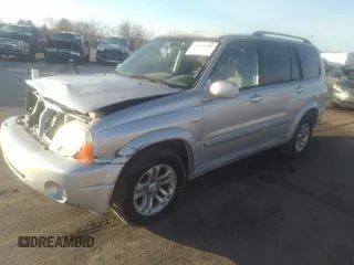 2004 Suzuki XL-7 LX with VIN JS3TX92V744106967, listed as a IAAI auction lot 41119580 with 158,741 mi miles. Bid and sale history available at carsss.com. Image 2.