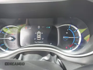 2023 Chrysler Pacifica Hybrid Touring L с VIN 2C4RC1L78PR551371, выставлен на аукционе IAAI как лот 42235410 с пробегом 49 519 миль миль и . История ставок и продаж доступна на DreamBid. Изображение 7.