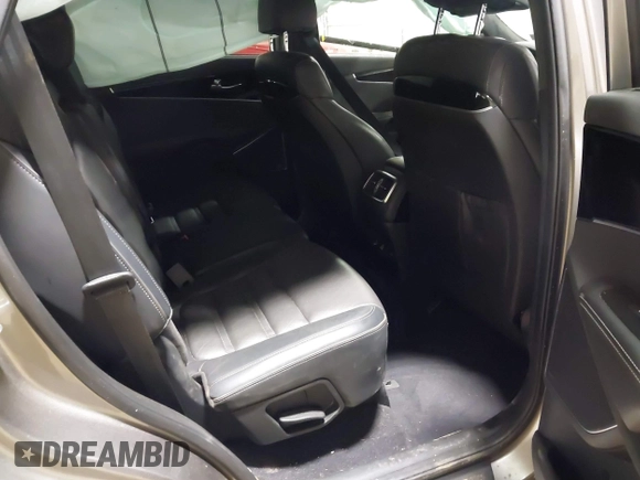 2018 Kia Sorento SX with VIN 5XYPKDA54JG390445, listed as a IAAI auction lot 41755347 with 147,691 mi miles and . Bid and sale history available at carsss.com. Image 8.