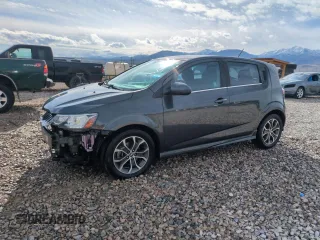 2017 Chevrolet Sonic LT with VIN 1G1JD6SB8H4104808, listed as a Copart auction lot 43740025 with 76,731 mi miles and Salvage Title. Bid and sale history available at carsss.com. Image 1.