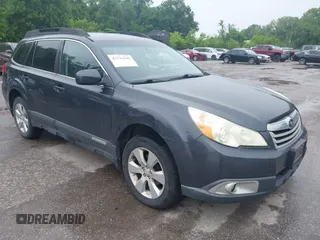 2011 Subaru Outback Premium z VIN 4S4BRBCC2B3350100, wystawiony jako IAAI lot #42336199 z przebiegiem 173 283 mil mil oraz . Historia ofert i sprzedaży dostępna na DreamBid. Obrazek 1.
