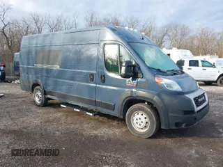 2019 Ram ProMaster Cargo with VIN 3C6URVJG0KE561882, listed as a IAAI auction lot 41671749 with 87,155 mi miles. Bid and sale history available at carsss.com. Image 1.