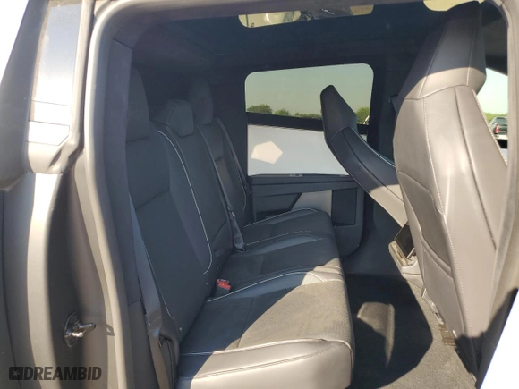 2024 Tesla Cybertruck with VIN 7G2CEHED2RA020834, listed as a Copart auction lot 73682154 with 9221 miles and Salvage Title. Bid and sale history available at carsss.com. Image 11.