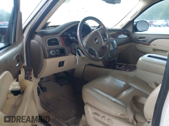 2013 Chevrolet Avalanche LTZ with VIN 3GNMCGE03DG296330, listed as a IAAI auction lot 41985209 with 265,798 mi miles and . Bid and sale history available at DreamBid. Image 5.