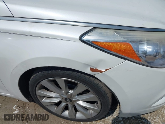 2014 Hyundai Azera Limited z VIN KMHFH4JG2EA373608, wystawiony jako IAAI lot #42125063 z przebiegiem 121 111 mil mil oraz . Historia ofert i sprzedaży dostępna na DreamBid. Obrazek 6.