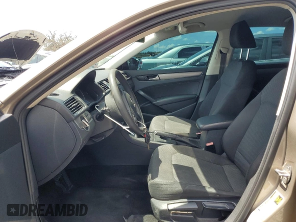 2015 Volkswagen Passat Limited Edition with VIN 1VWAT7A35FC093020, listed as a Copart auction lot 62692295 with 138,823 mi miles and Clean title. Bid and sale history available at DreamBid. Image 7.