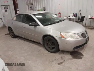2007 Pontiac G6 with VIN 1G2ZG57B974259813, listed as a IAAI auction lot 41751764 with 187,686 mi miles. Bid and sale history available at carsss.com. Image 1.
