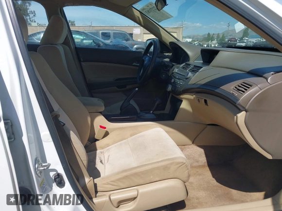 2008 Honda Accord LX z VIN 1HGCP26318A103067, wystawiony jako IAAI lot #42273183 z przebiegiem 109 094 mil mil oraz . Historia ofert i sprzedaży dostępna na DreamBid. Obrazek 5.