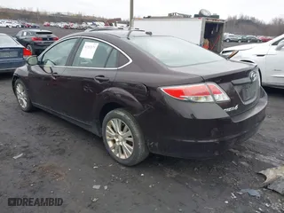 2010 Mazda Mazda6 i Touring Plus with VIN 1YVHZ8CH1A5M45421, listed as a IAAI auction lot 41983679 with 209,975 mi miles. Bid and sale history available at carsss.com. Image 3.