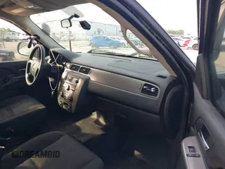 2012 Chevrolet Tahoe Commercial z VIN 1GNLC2E08CR196981, wystawiony jako IAAI lot #42834520 z przebiegiem 221 592 mil mil oraz . Historia ofert i sprzedaży dostępna na DreamBid. Obrazek 5.
