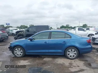 2017 Volkswagen Jetta S с VIN 3VW2B7AJ7HM234046, выставлен на аукционе IAAI как лот 42191227 с пробегом 46 258 миль миль и . История ставок и продаж доступна на DreamBid. Изображение 15.