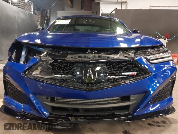 2023 Acura TLX Type S with VIN 19UUB7F90PA002900, listed as a IAAI auction lot 41925259 with 11,645 mi miles and . Bid and sale history available at DreamBid. Image 6.