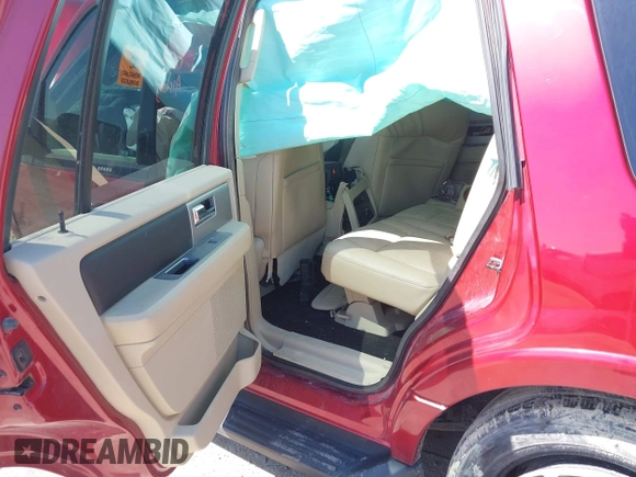 2017 Ford Expedition XLT with VIN 1FMJU1HT1HEA20832, listed as a IAAI auction lot 41964743 with Not provided miles and . Bid and sale history available at DreamBid. Image 8.