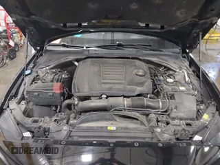 2019 Jaguar XE 25t z VIN SAJAS4FXXKCP52690, wystawiony jako IAAI lot #40936551 z przebiegiem 79 780 mil mil oraz . Historia ofert i sprzedaży dostępna na DreamBid. Obrazek 10.