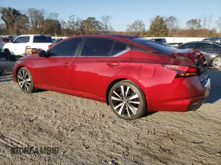 2022 Nissan Altima 2.0 SR with VIN 1N4AL4CV1NN307610, listed as a Copart auction lot 83268074 with 8,830 mi miles and Salvage Title. Bid and sale history available at carsss.com. Image 2.