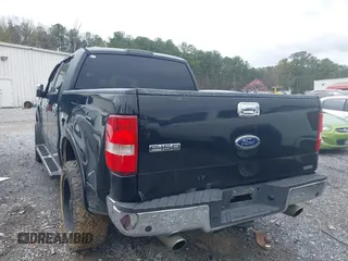2005 Ford F-150 XLT with VIN 1FTPW14505FA88819, listed as a IAAI auction lot 41853524 with 227,414 mi miles. Bid and sale history available at carsss.com. Image 3.