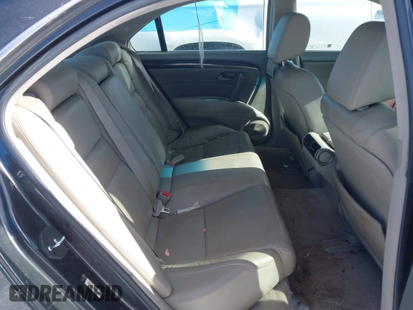 2011 Acura RL Technology with VIN JH4KB2F63BC000889, listed as a IAAI auction lot 41600069 with 181,907 mi miles and . Bid and sale history available at DreamBid. Image 8.