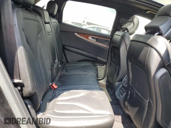 2016 Lincoln MKX Reserve z VIN 2LMTJ6LR8GBL88028, wystawiony jako Copart lot #56547175 z przebiegiem 100 443 mil mil oraz Szkoda całkowita • Salvage title. Historia ofert i sprzedaży dostępna na DreamBid. Obrazek 11.