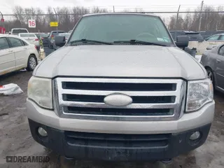 2007 Ford Expedition EL SSV with VIN 1FMFK16537LA27033, listed as a IAAI auction lot 41695330 with 247,210 mi miles. Bid and sale history available at carsss.com. Image 13.