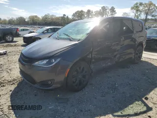 2020 Chrysler Pacifica Touring z VIN 2C4RC1FG0LR147289, wystawiony jako Copart lot #50939455 z przebiegiem 83 379 mil mil oraz Szkoda całkowita • Salvage title. Historia ofert i sprzedaży dostępna na DreamBid. Obrazek 1.