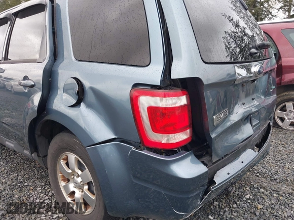 2011 Ford Escape Limited with VIN 1FMCU9EG1BKB25815, listed as a IAAI auction lot 41937422 with 166,207 mi miles. Bid and sale history available at carsss.com. Image 6.