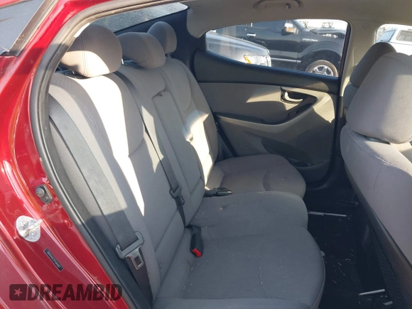 2015 Hyundai Elantra SE z VIN 5NPDH4AE2FH584067, wystawiony jako IAAI lot #42200075 z przebiegiem 133 098 mil mil oraz . Historia ofert i sprzedaży dostępna na DreamBid. Obrazek 8.