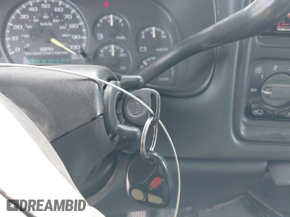 2000 Chevrolet Silverado 1500 LT with VIN 1GCEK19T9YE263251, listed as a IAAI auction lot 42049501 with 238,729 mi miles and . Bid and sale history available at DreamBid. Image 11.