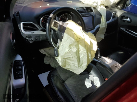 2015 Dodge Journey R/T с VIN 3C4PDCEG4FT661682, выставлен на аукционе Copart как лот 75194024 с пробегом 99 450 миль миль и Списание • Salvage title. История ставок и продаж доступна на DreamBid. Изображение 8.